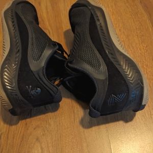 R.A.D One CFSBK Black/Gum